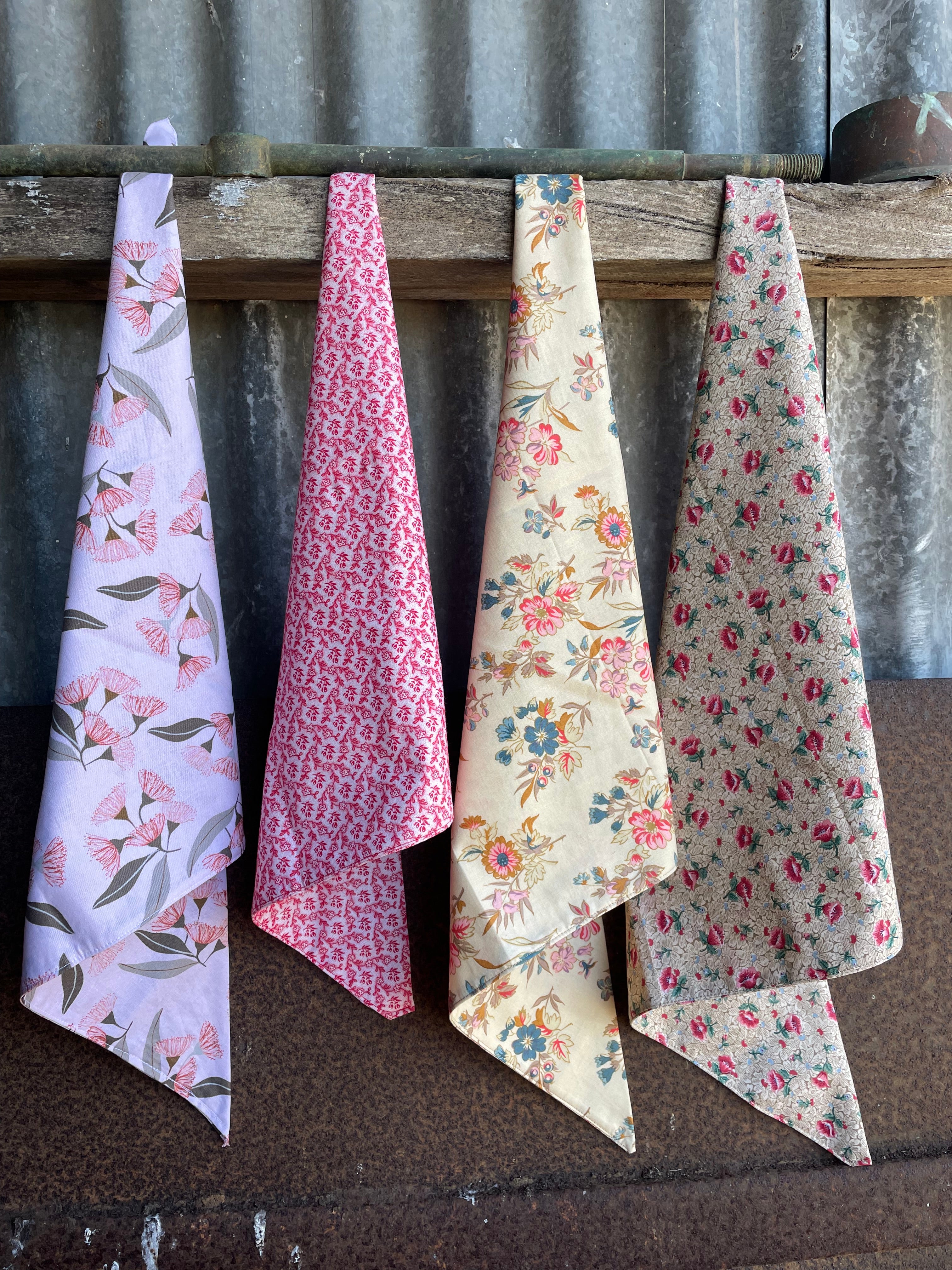Dorothea's Bloom Neck Scarf