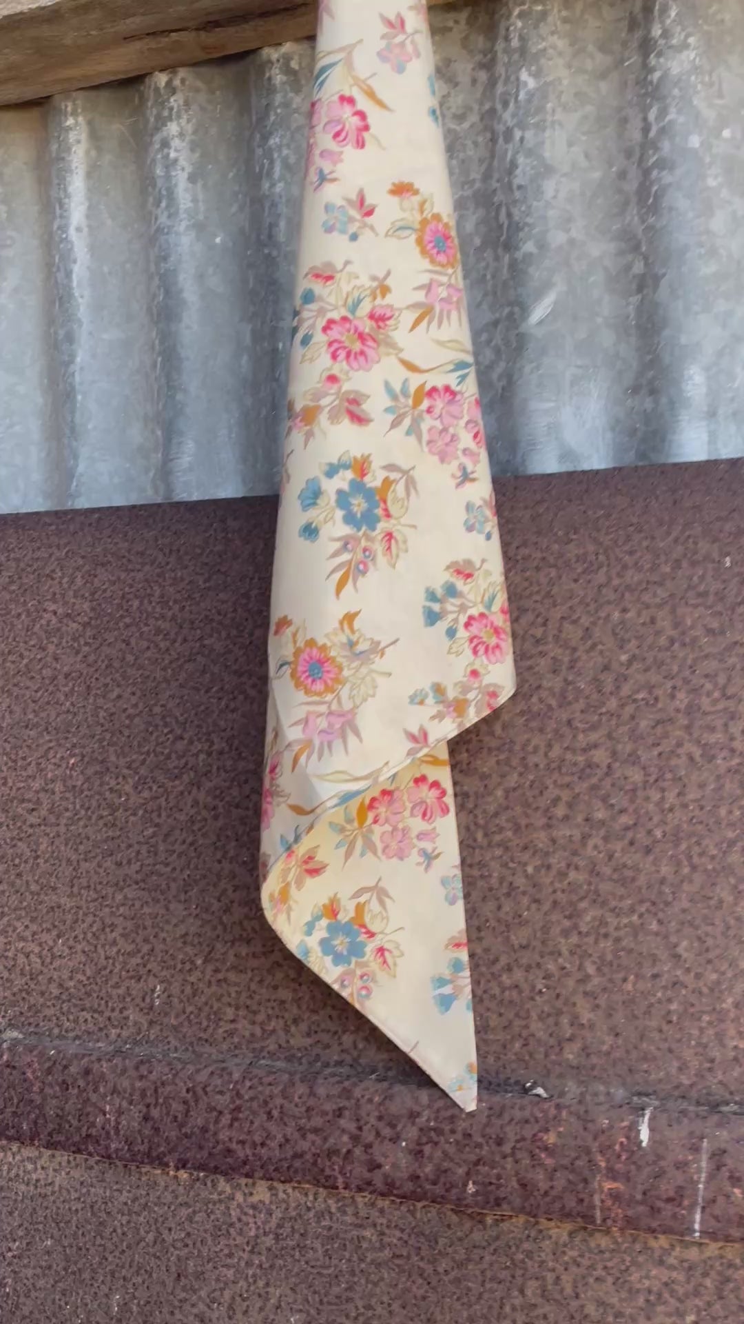 Dorothea's Bloom Neck Scarf